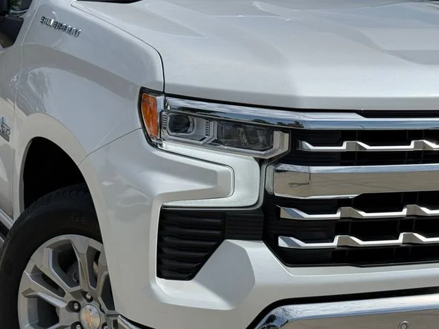 2024 Chevrolet Silverado 1500 - Image 3
