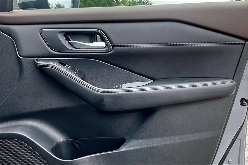 2023 Nissan Rogue - Image 23