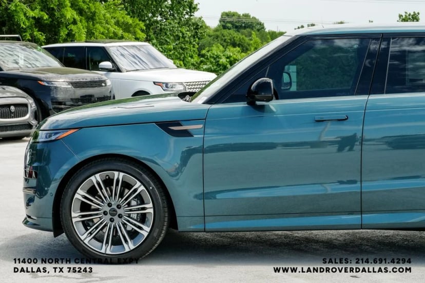 2026 Land Rover Range Rover Sport - Image 14