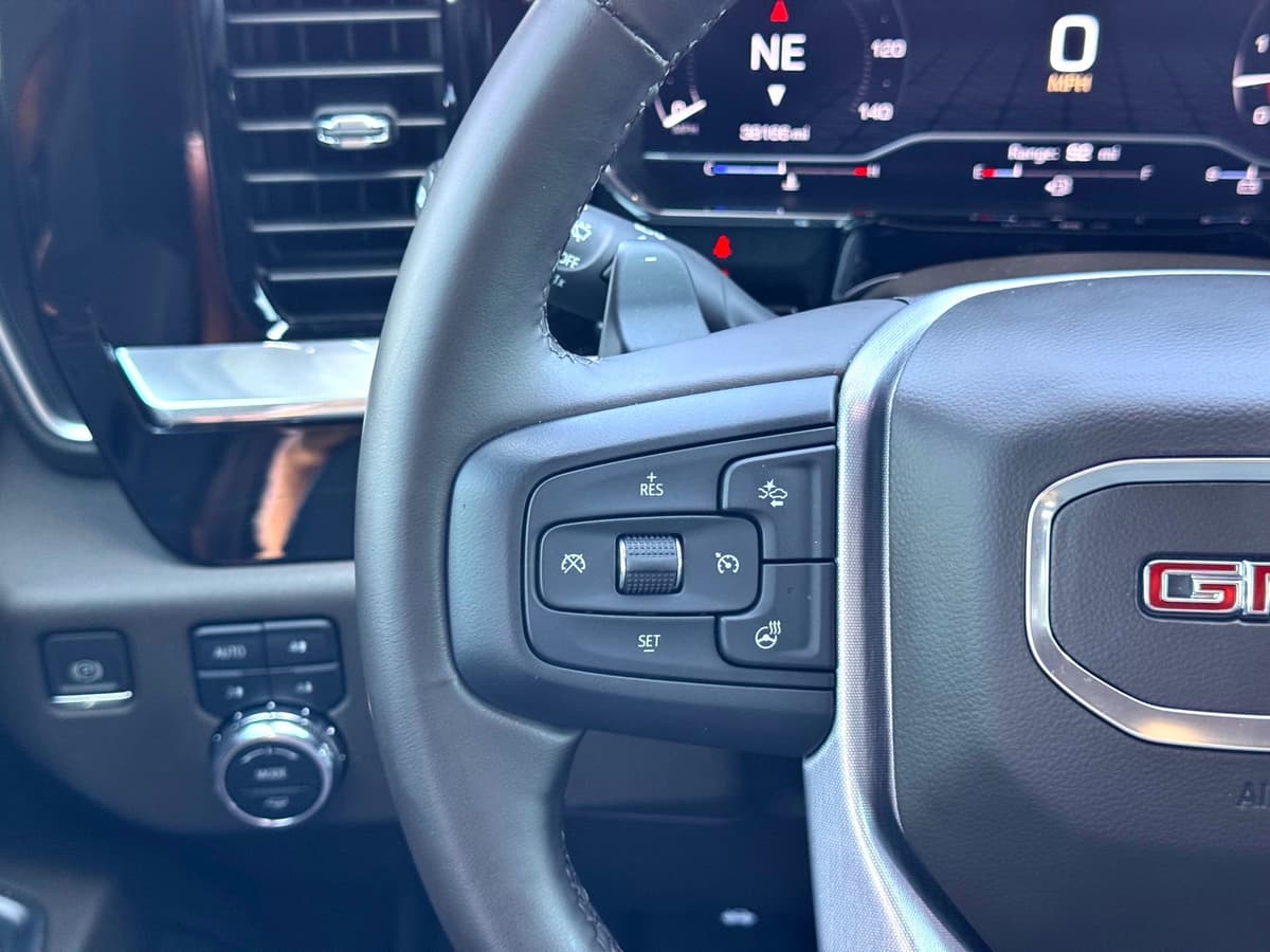 2023 GMC Sierra 1500 - Image 25