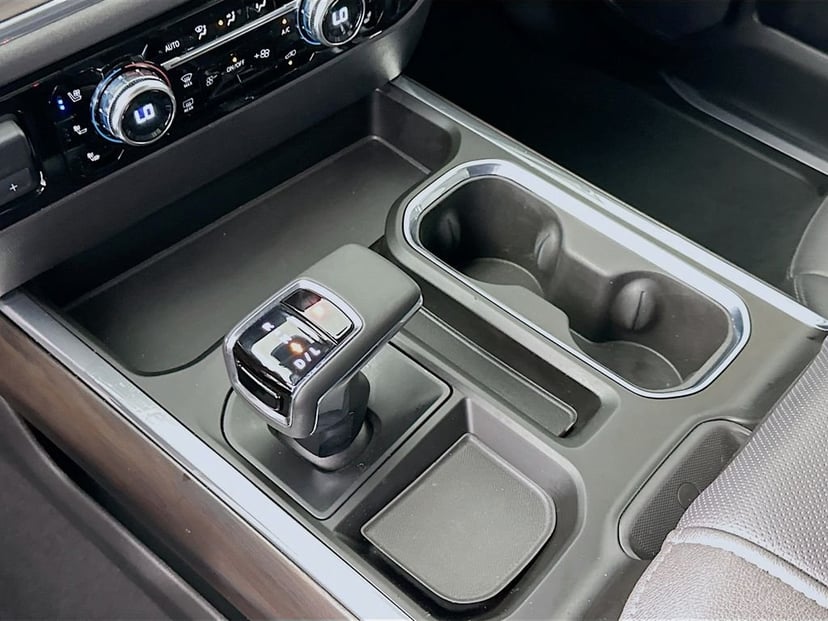 2023 GMC Sierra 1500 - Image 16