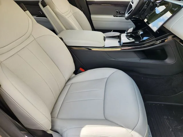 2026 Land Rover Range Rover Sport - Image 10