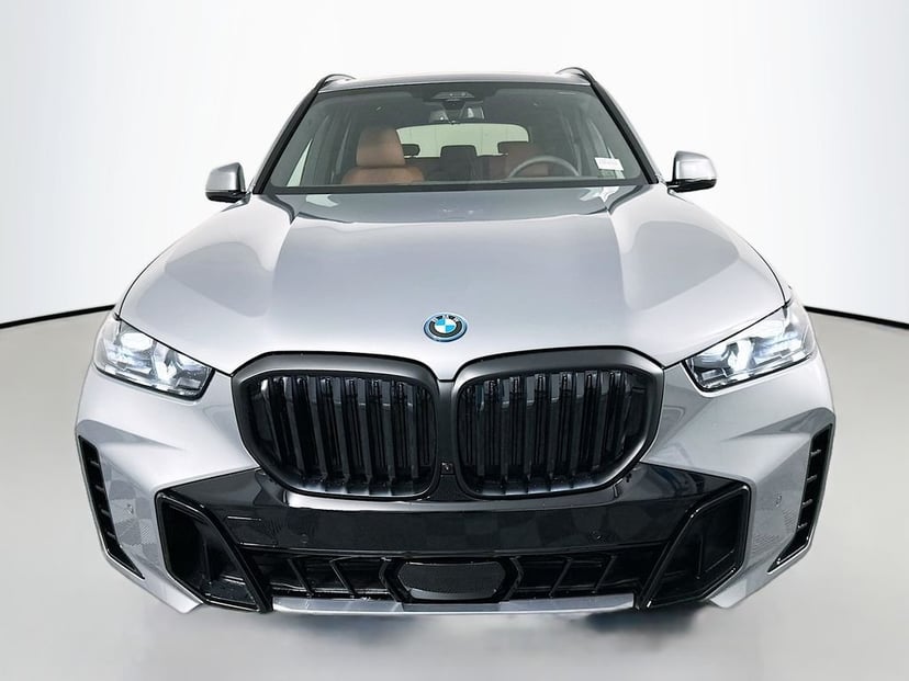 2026 BMW X5 - Image 2