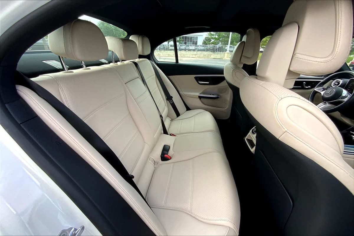 2023 Mercedes-Benz C 300 - Image 18