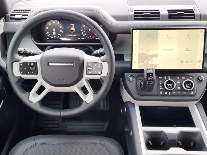 2026 LAND ROVER Defender 110 - Image 27