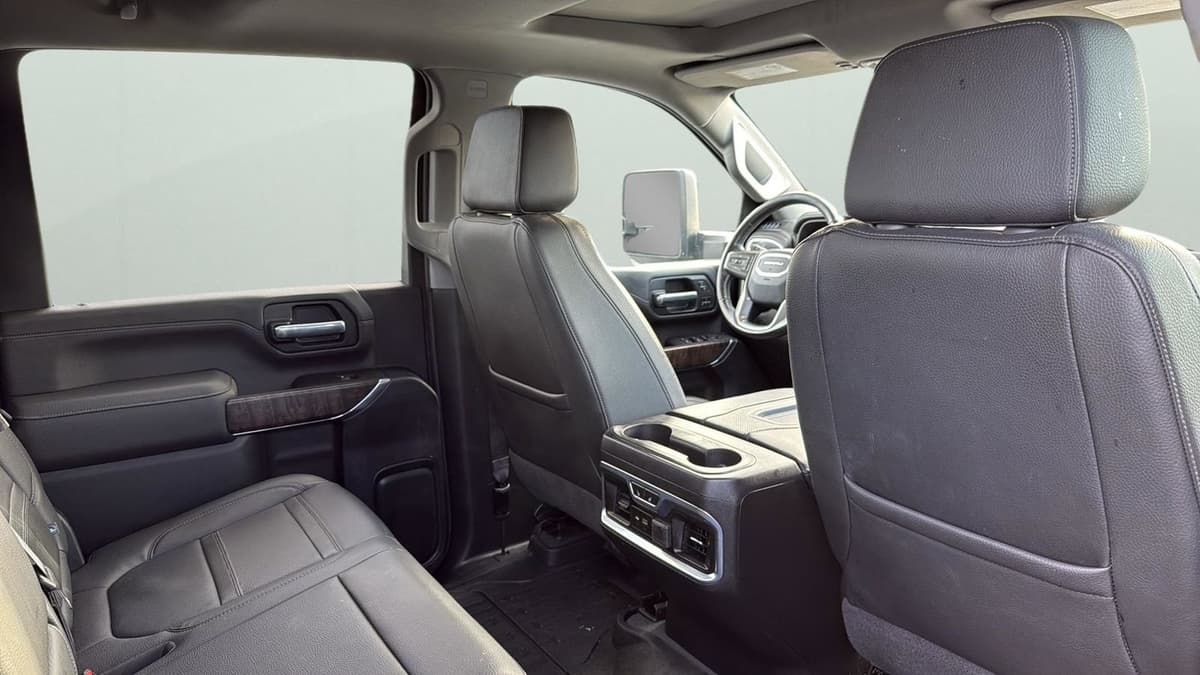 2022 GMC Sierra 2500HD - Image 29