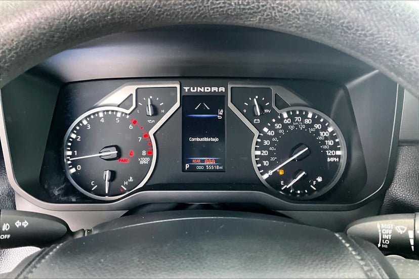 2023 Toyota Tundra - Image 25
