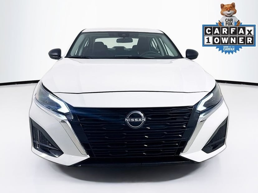 2025 Nissan Altima - Image 2
