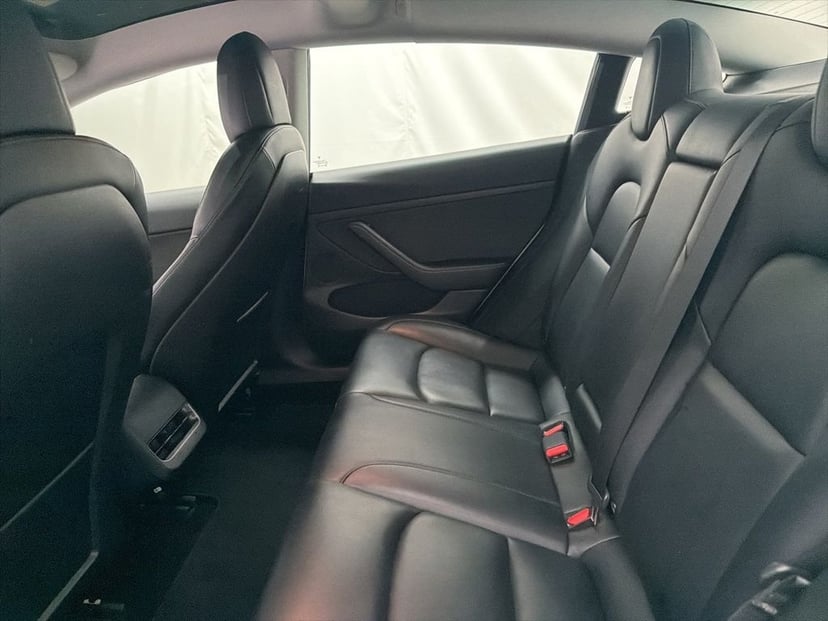 2022 Tesla Model 3 - Image 15