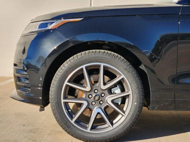 2025 Land Rover Range Rover Velar - Image 9