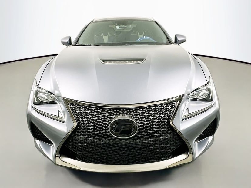 2019 Lexus RC - Image 2