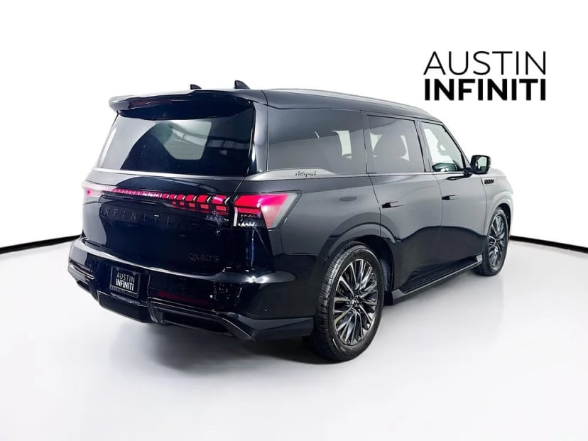 2026 INFINITI QX80 - Image 7