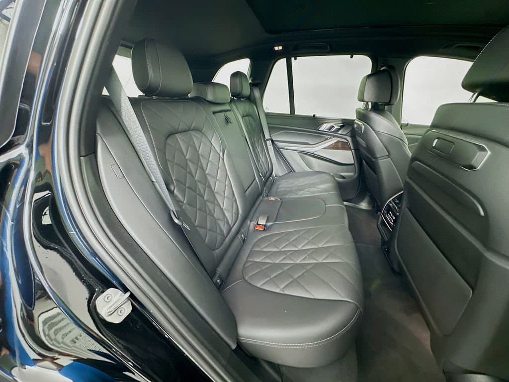 2024 BMW X5 - Image 28