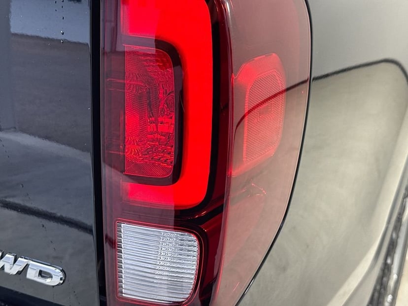 2023 Honda Ridgeline - Image 35