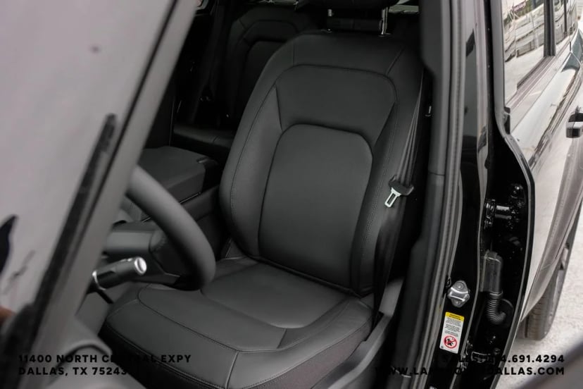 2026 Land Rover Defender 110 - Image 36