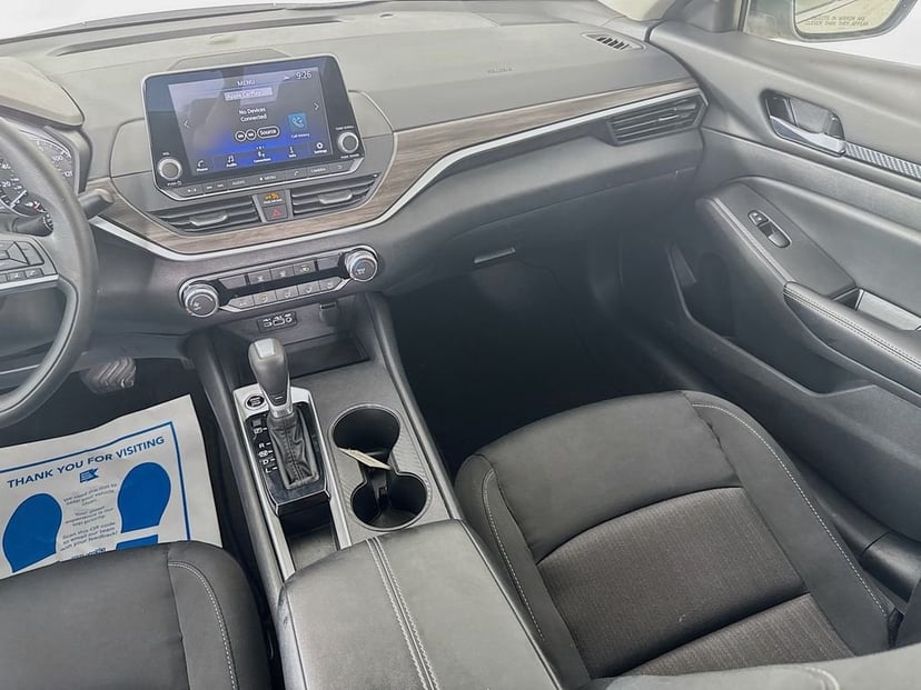 2025 Nissan Altima - Image 27