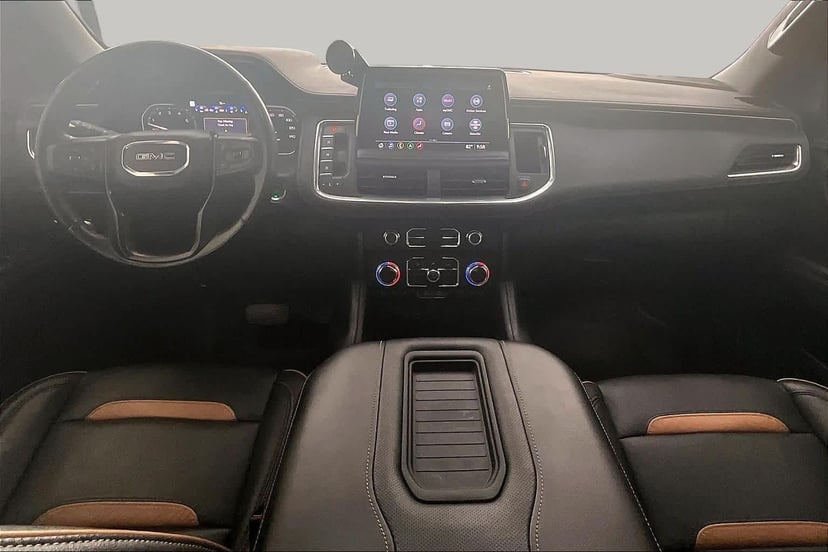 2021 GMC Yukon - Image 16