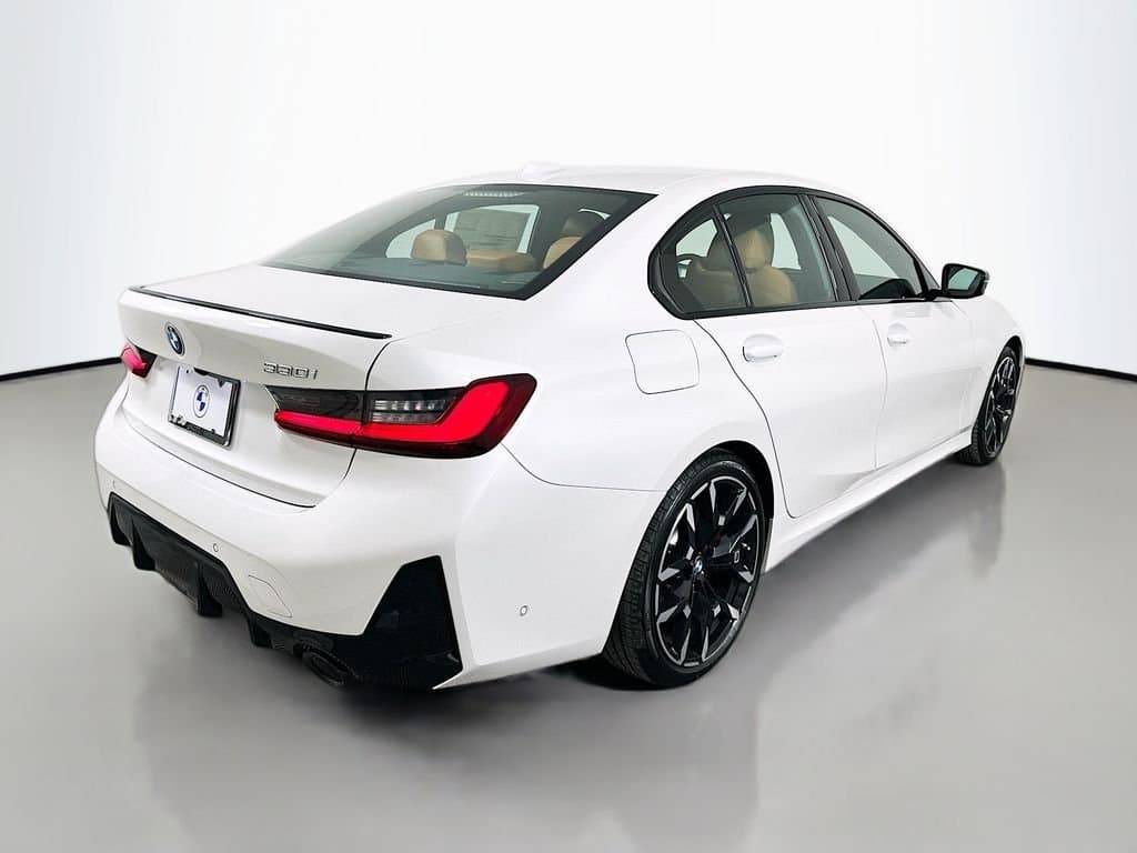 2026 BMW 3 Series - Image 5