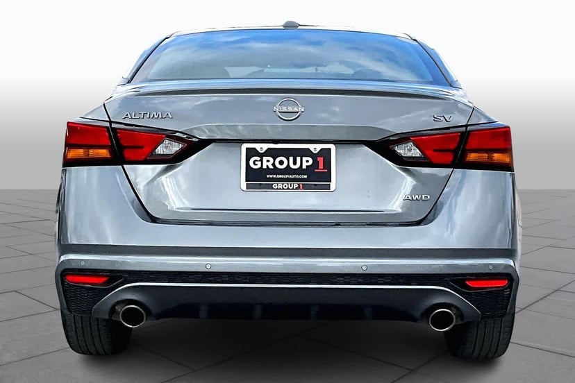 2023 Nissan Altima - Image 5