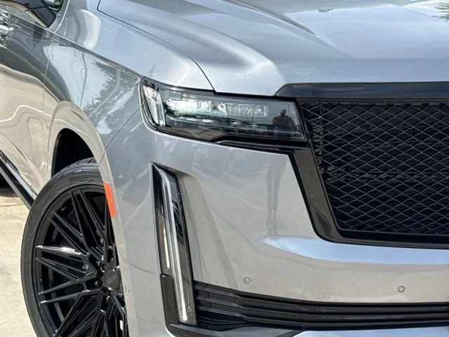 2021 Cadillac Escalade ESV - Image 3