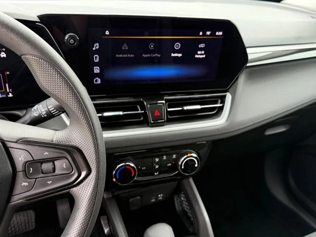 2025 Chevrolet TrailBlazer - Image 19