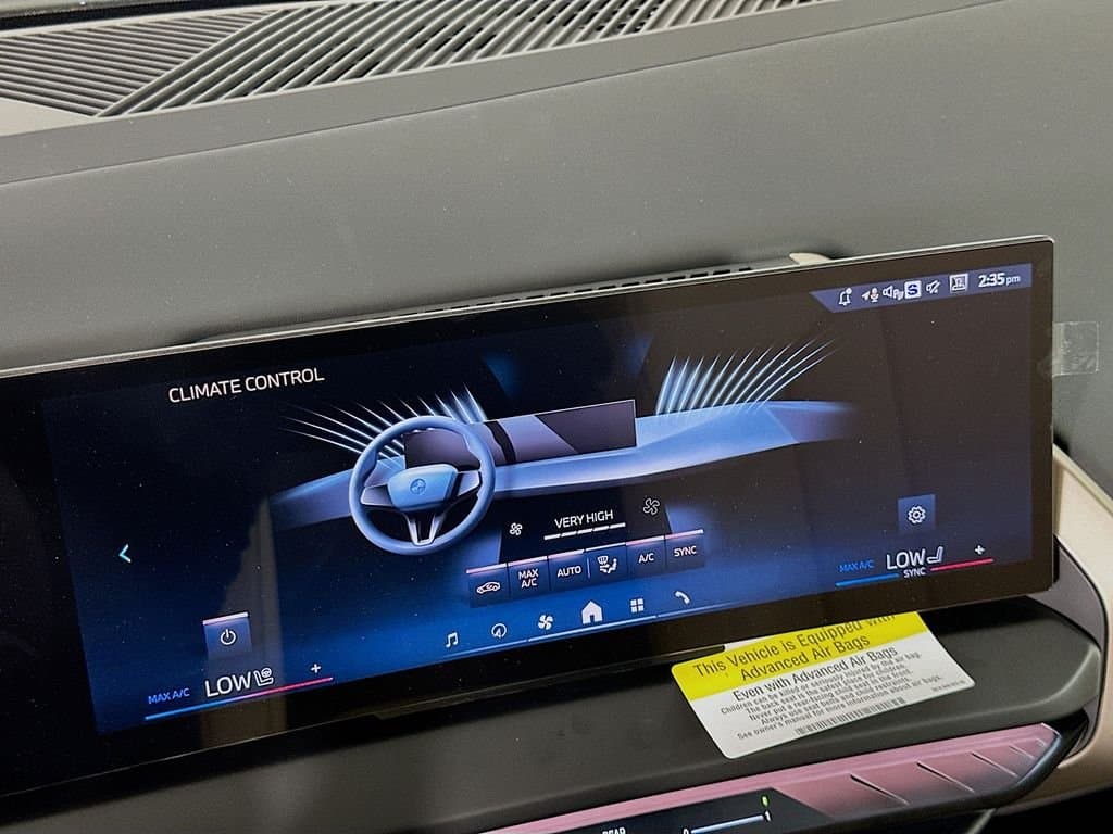 2025 BMW X3 - Image 14