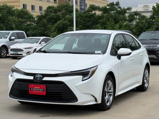 2025 Toyota COROLLA HYBRID - Image 6