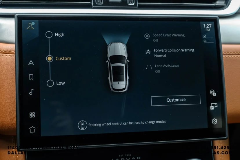 2026 Jaguar F-PACE - Image 32