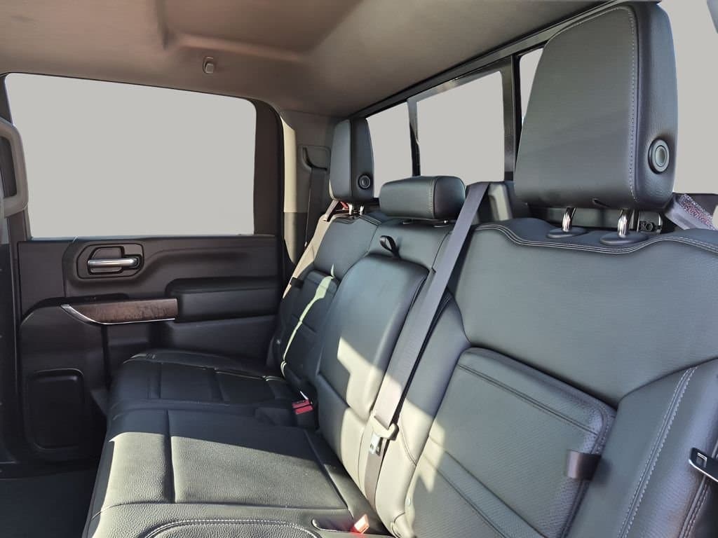 2023 GMC Sierra 2500HD - Image 19