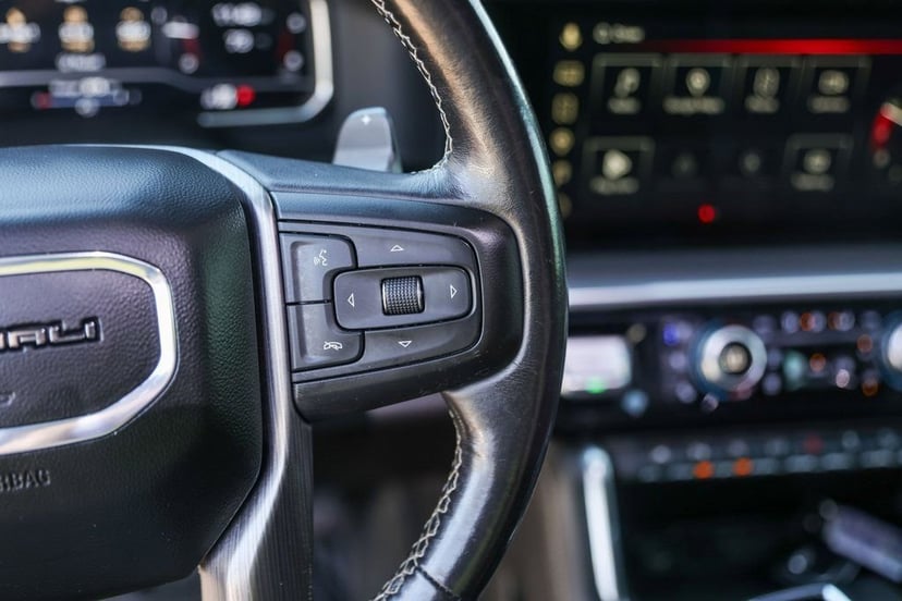 2023 GMC Sierra 1500 - Image 13