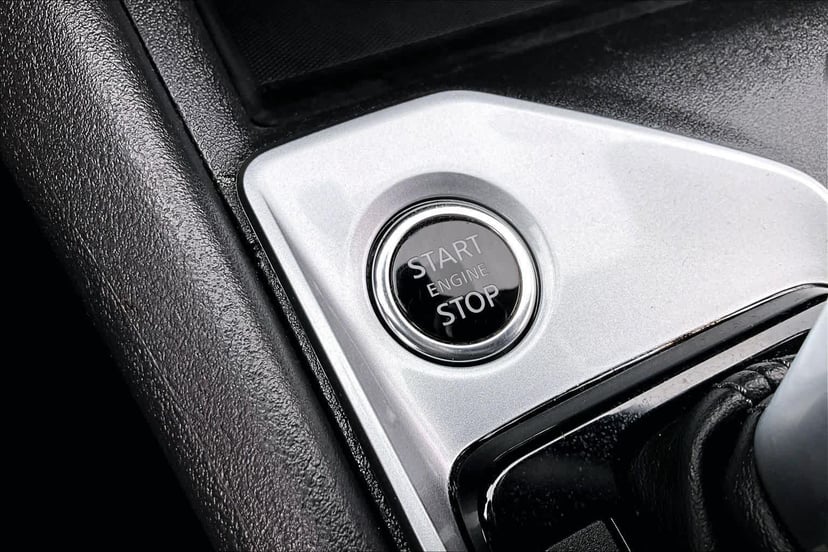 2025 Nissan Altima - Image 36