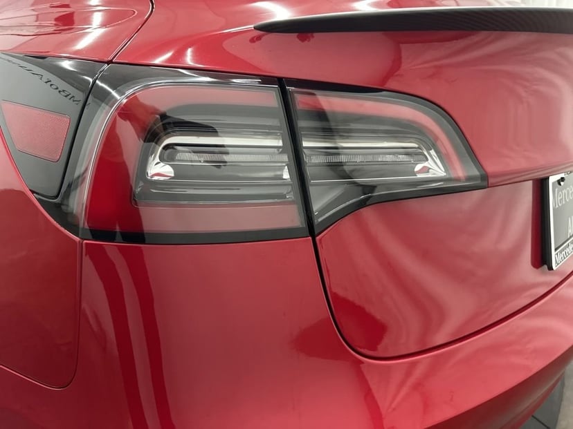 2023 Tesla Model 3 - Image 11