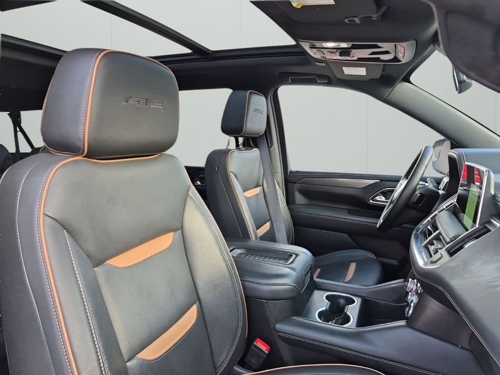 2024 GMC Yukon XL - Image 15