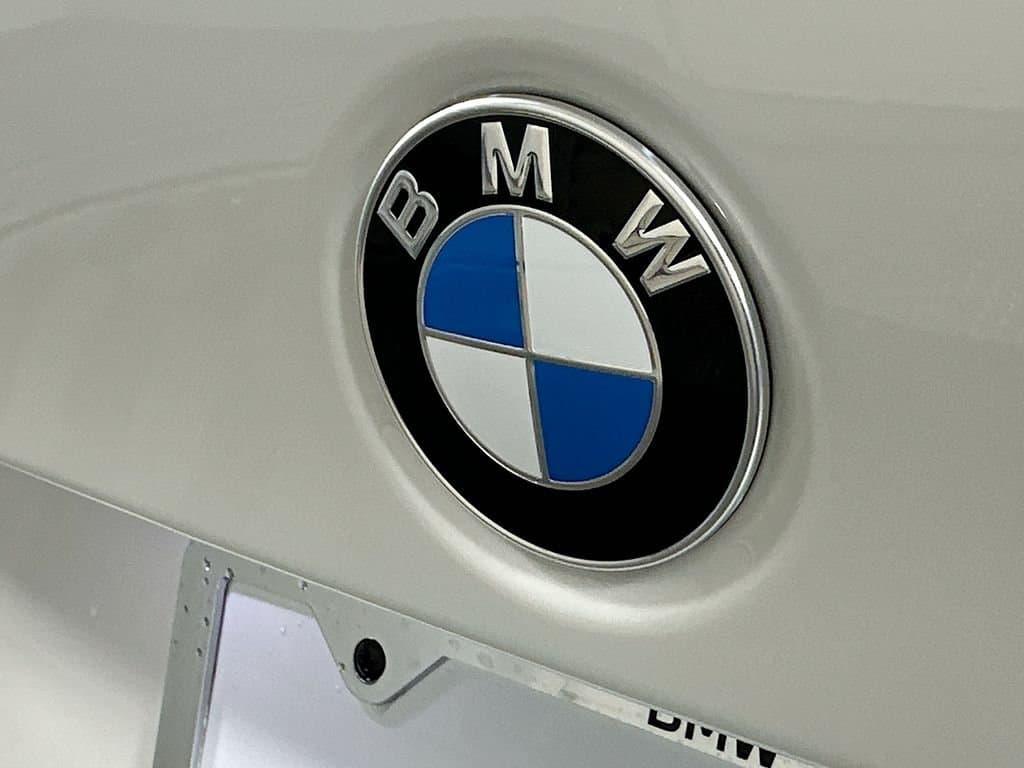 2026 BMW 3 Series - Image 22