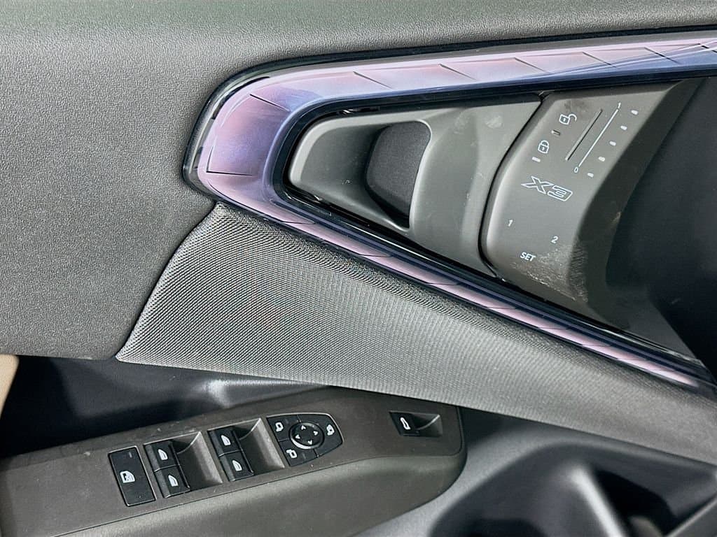 2025 BMW X3 - Image 20
