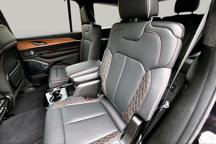 2025 Jeep Grand Cherokee L - Image 21