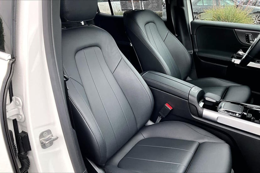 2023 Mercedes-Benz EQB 300 - Image 8