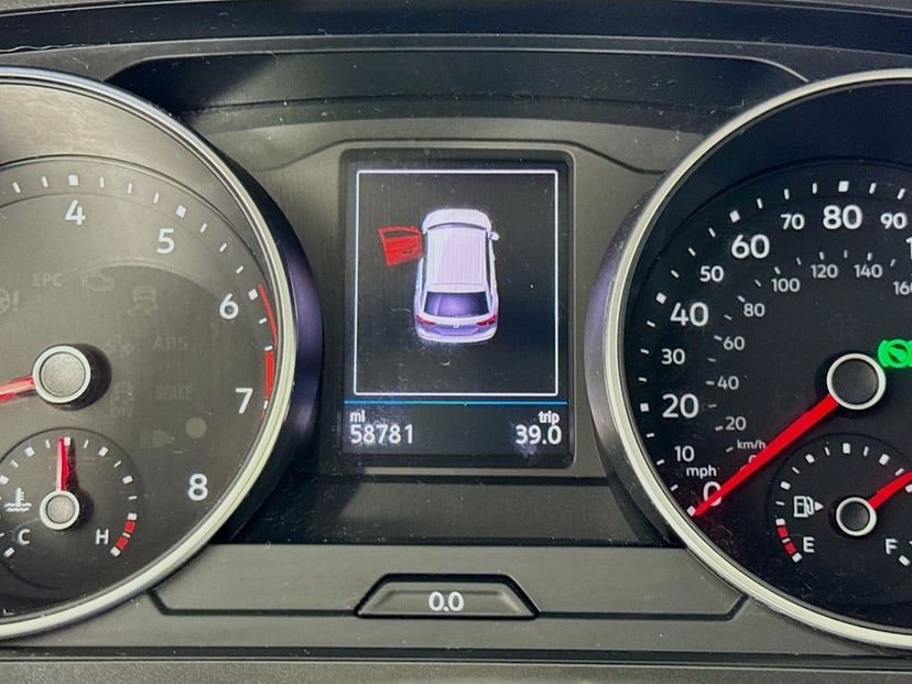 2019 Volkswagen Tiguan - Image 16