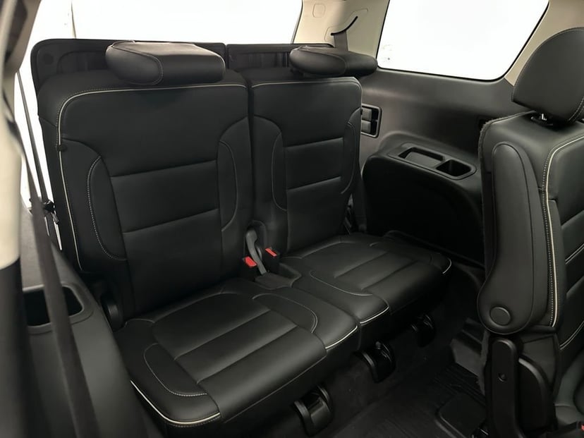 2021 GMC Acadia - Image 21