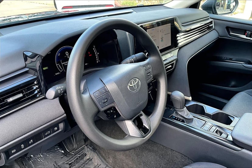 2026 Toyota Camry - Image 17