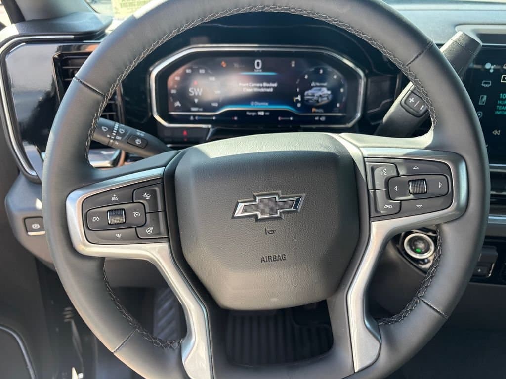 2025 Chevrolet Silverado 1500 - Image 13