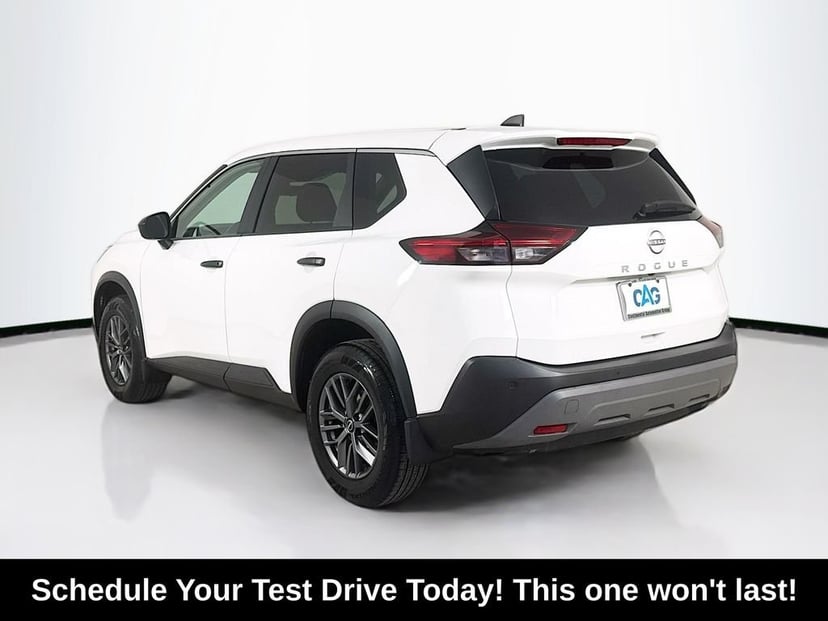 2023 Nissan Rogue - Image 5
