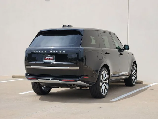 2026 Land Rover Range Rover - Image 4