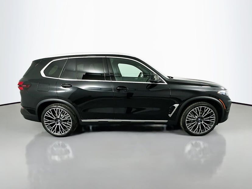 2026 BMW X5 - Image 4