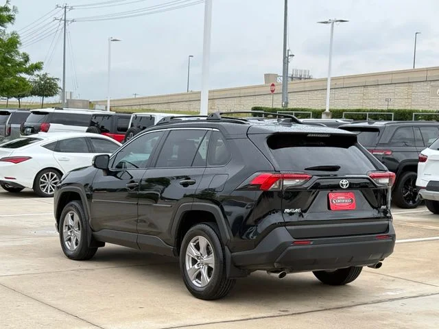 2024 Toyota RAV4 - Image 8