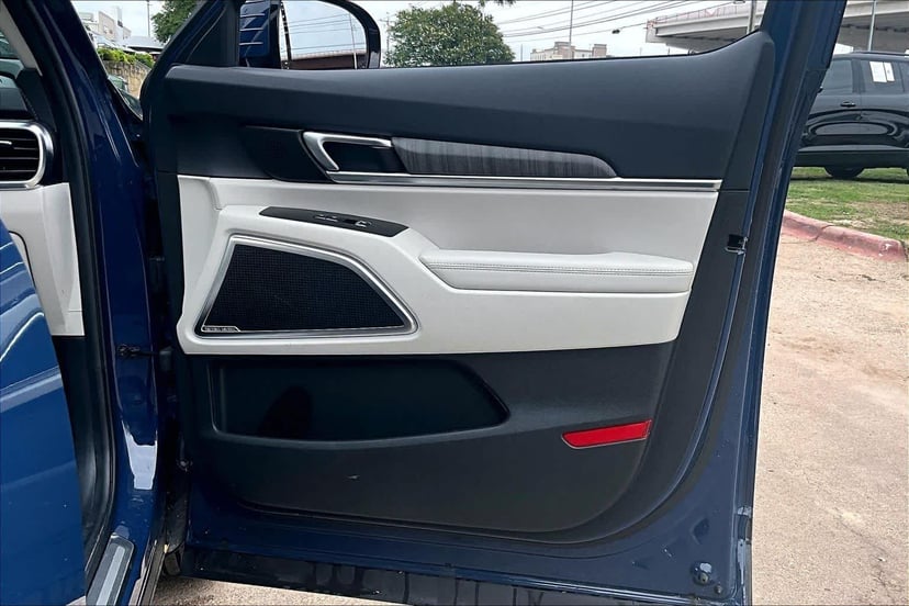 2025 Kia Telluride - Image 23
