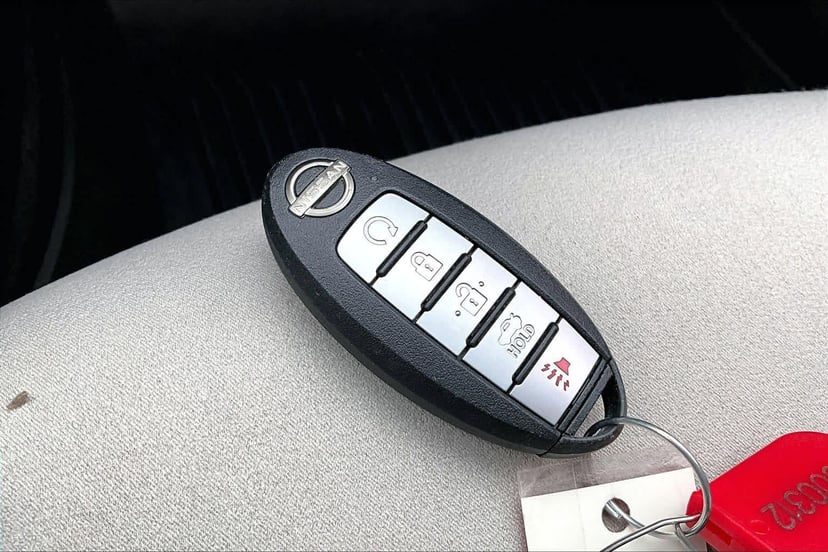 2023 Nissan Altima - Image 15