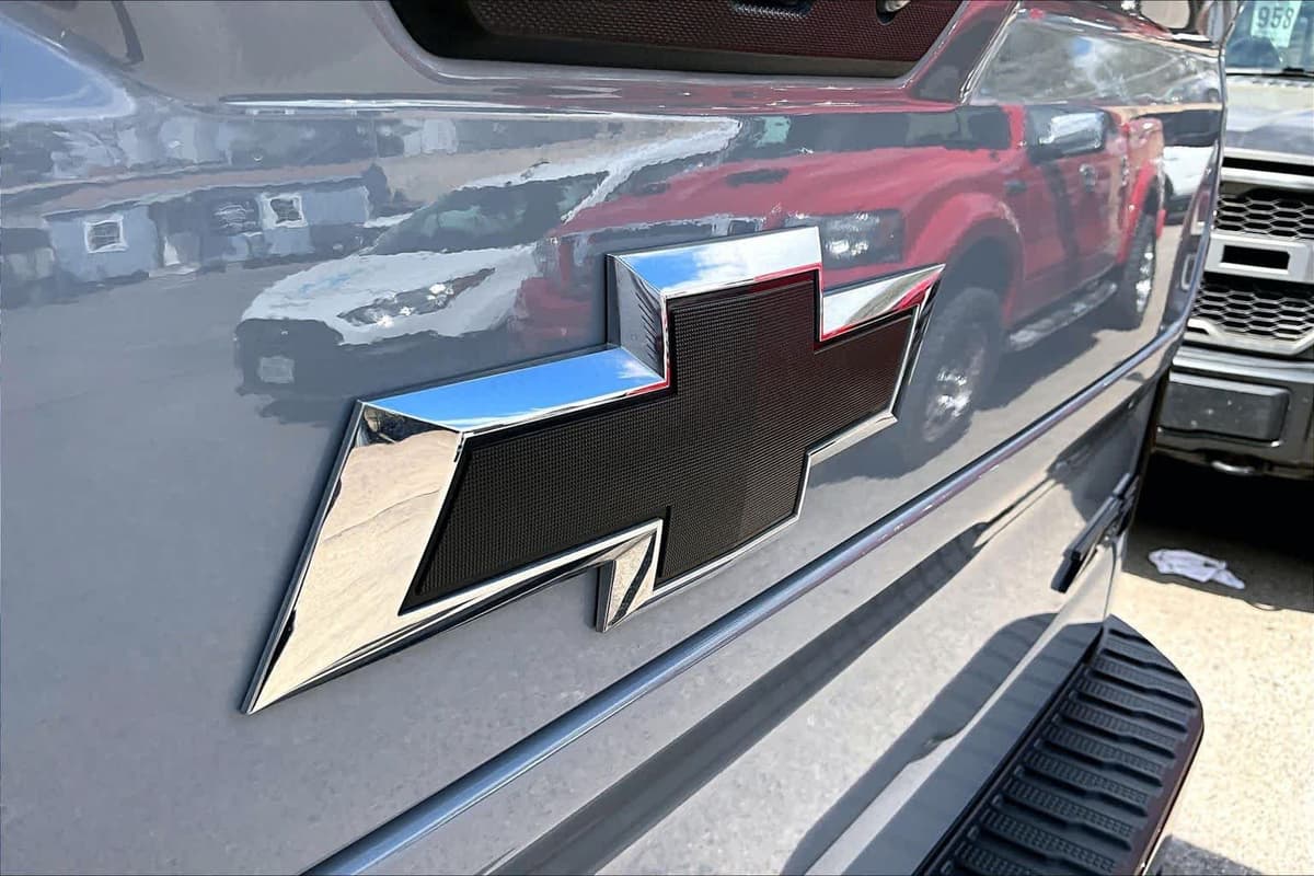 2024 Chevrolet Silverado 2500HD - Image 33