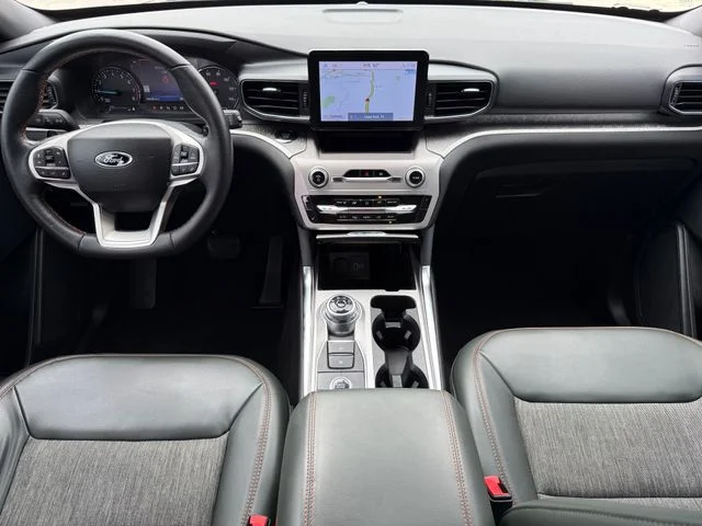 2023 Ford Explorer - Image 26