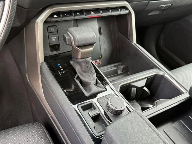 2025 Toyota Tundra - Image 52